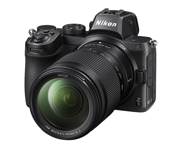Nikon Z5 Kit + Z 24-200mm/4-6,3 VR