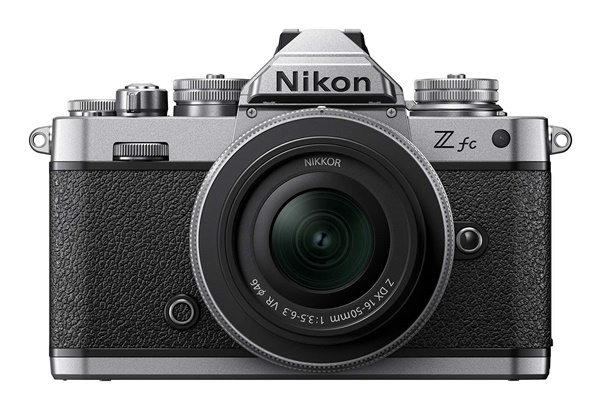 Nikon Z fc Kit + Z DX 16-50mm/3,5-5,6 VR Silver Edition